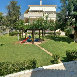 Blue Waters Luxury Kineta Home, מלון בקינטה