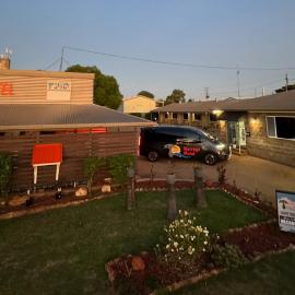 Warrego Motel, hotel u gradu Charleville