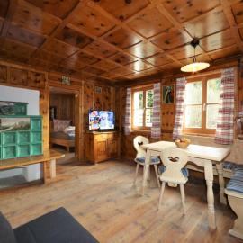 Farmhouse in Tobadill with Mountain Views โรงแรมในTobadill