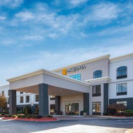 La Quinta by Wyndham Kennesaw, hotel di Kennesaw