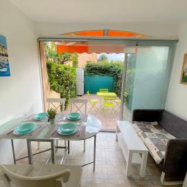 Studio avec piscine et jardin