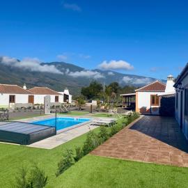 Villas Morera、ブレーニャ・バハのホテル