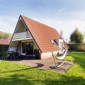 Merel I Rustgevende Accomodatie in Drenthe met omheinde tuin, hotel a Zwiggelte