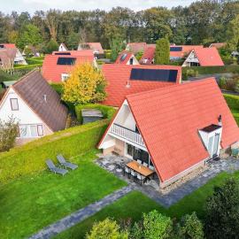 Buizerd I Huisje in Noordse Stijl met Tuin