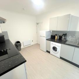 NEW 5-bedroom house in Croydon South London