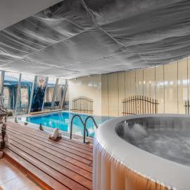 Unique apartment with private pool, cinema, SPA