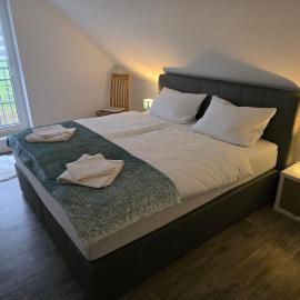 Ferienhaus am Heeder See, hotell i Heede