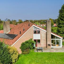 Ijsvogel I Vakantiewoning met fijne tuin