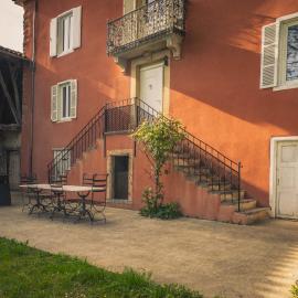 Rouède - Maison de caractère au pied des Pyrénées, hotel in Estadens