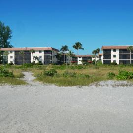 Ground Floor Sanibel Condo Seps To The Beach 5B1, hotel v destinaci Sanibel
