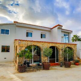 Luxury Private Complex