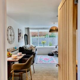 The Old Post Office - MaisonPro, hotel in Stroud