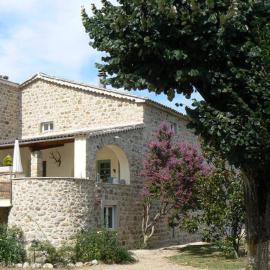 La Calade, hotel a Rosières