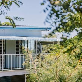 Sharon - Pet Friendly Beach Cottage in Town - Holiday Yamba, hotel v destinaci Yamba