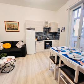 Sunny Sands Apartments