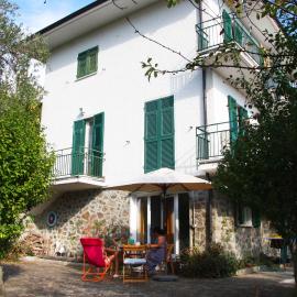 Casa Luigia hillside getaway, מלון בBracco