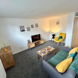 Charming 2 bedroom flat in Basingstoke centre
