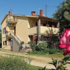 Mariza, hotel a Rošini