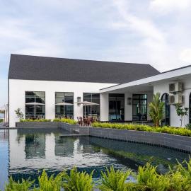 빠툼 타니에 위치한 호텔 Pan Ville Resort