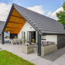 3 Bedroom Gorgeous Home In Kerkdriel, hotel in Kerkdriel
