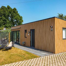 Stunning Home In Heinkenszand With Wifi