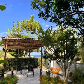 Sonnino B&B, hotel a Procida