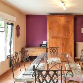 Maison charmante à La Flèche avec jardin et parking privé