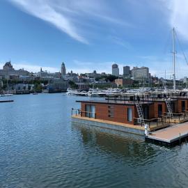 Marina Port de Québec 1 - Maison flottante, hotel in Quebec City