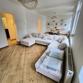 Appartement Spacieux 4 Chambres, hotell i Flers-en-Escribeus