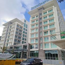 Condo 604 Baguio retreat with pool and gym, khách sạn ở Baguio