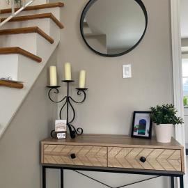 Cheerful 4 bedroom with sunroom, hotel em Belleville