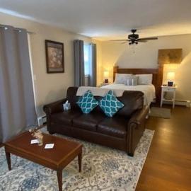 Cozy Cottage in the Catskills!: Oak Hill şehrinde bir otel