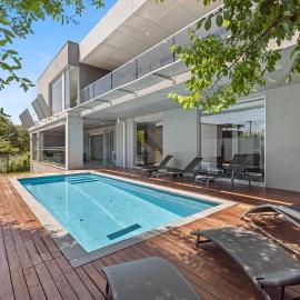 Complete Luxury Escape - Sleeps 30!