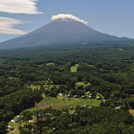 グランピングヴィレッジ富士河口湖, hotel a Narusawa