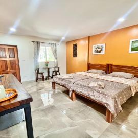 Koon Hom Apartment, hotell i Ban Dung