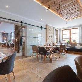 Hotel Gasthof Rössle, hotel sa Stetten am Kalten Markt