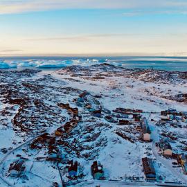 Illu Rental - Sea & City view Guesthouse, hotel in Ilulissat