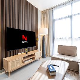 1BR Luxurious Apartment in Alef - Cityscape, hotel in Sharjah Intl