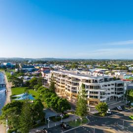 Riverside Apartments & Hotel