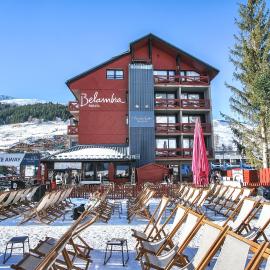Hôtel Les 2 Alpes L'Orée Des Pistes,位于莱德萨阿尔卑斯的酒店