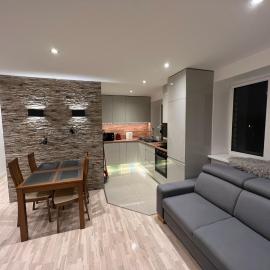Bright Modern Flat, Old Town Cēsis, Air Con, Parking