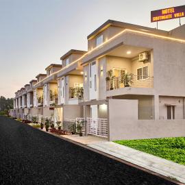 Southgate Villa Hotel near Bangalore International Airport, Hotel in Muthugadahalli