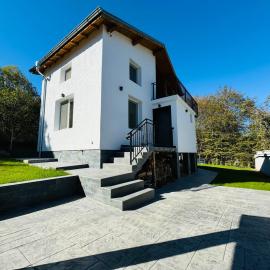 Вила Mountain Ship, hotel i Dedovo
