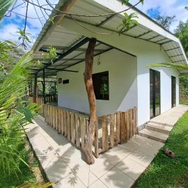 Viesnīca Casa el Colibrí pilsētā Naranjo