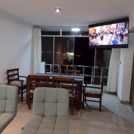 Macky'sThe Silence, hotel i Bombiso