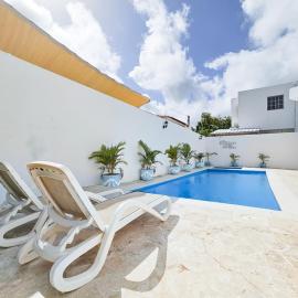 Villa completamente privada con piscina, jacuzzi y gran patio
