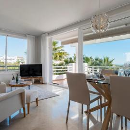 Luxury Apartment with Free Alcazaba Lagoon Access