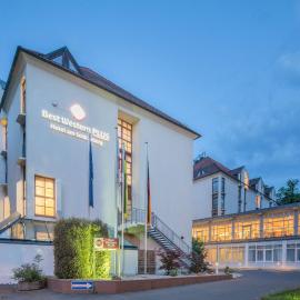 Best Western Plus Hotel Am Schlossberg, hotel v destinaci Nürtingen
