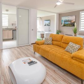 Goldy House, logement vue mer , 10min port et aéroport, מלון בפואנט-א-פיטרה