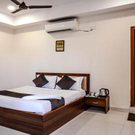 Dream Suites Hotel، فندق في حيدر أباد